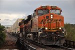 Intermodal rolls west on the Peavine